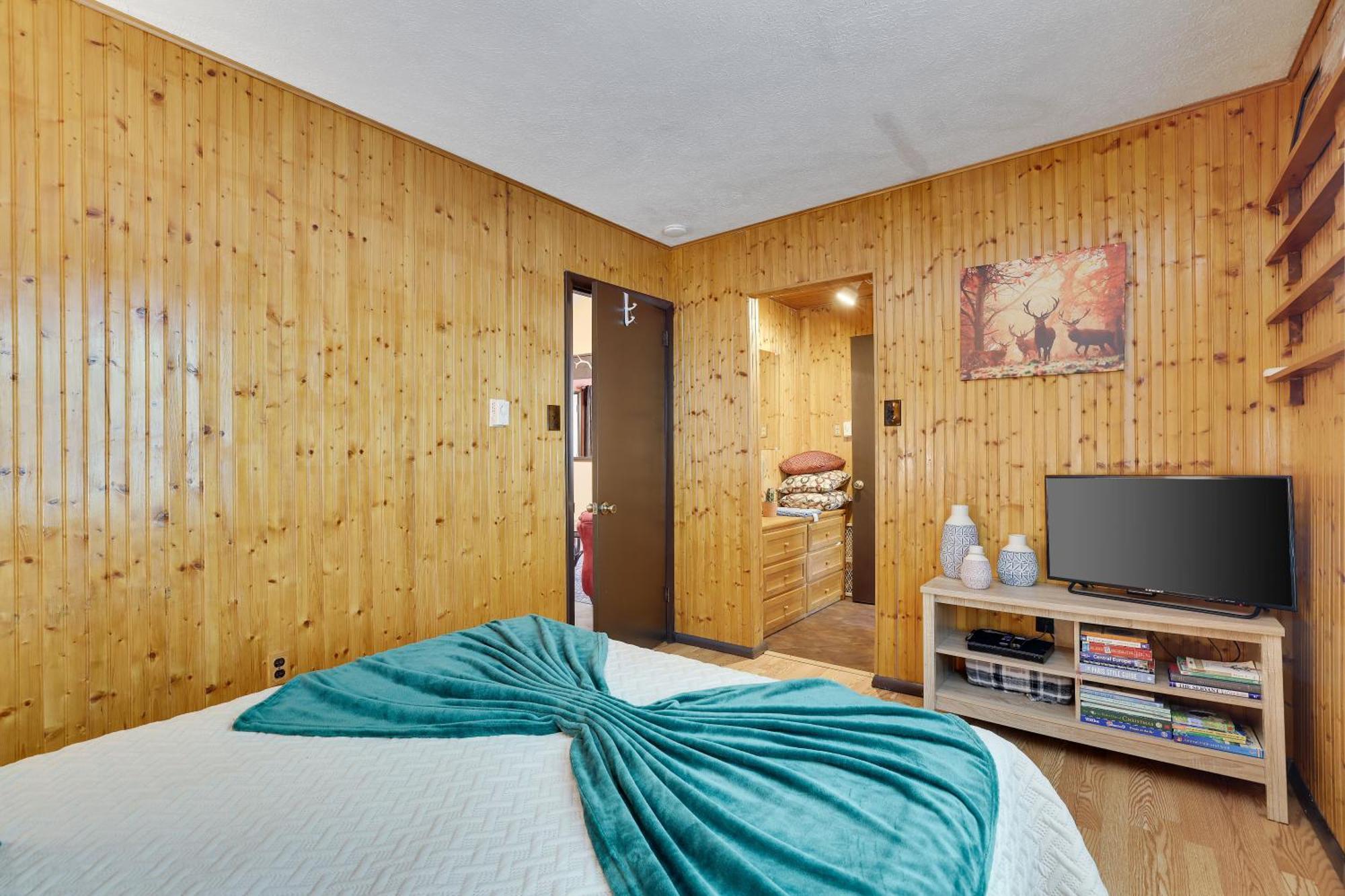 Chalet Renovated Near Casino, Camelback , Kalahari 4Bdrms Firepit Hot Tub Game Room Tobyhanna Экстерьер фото