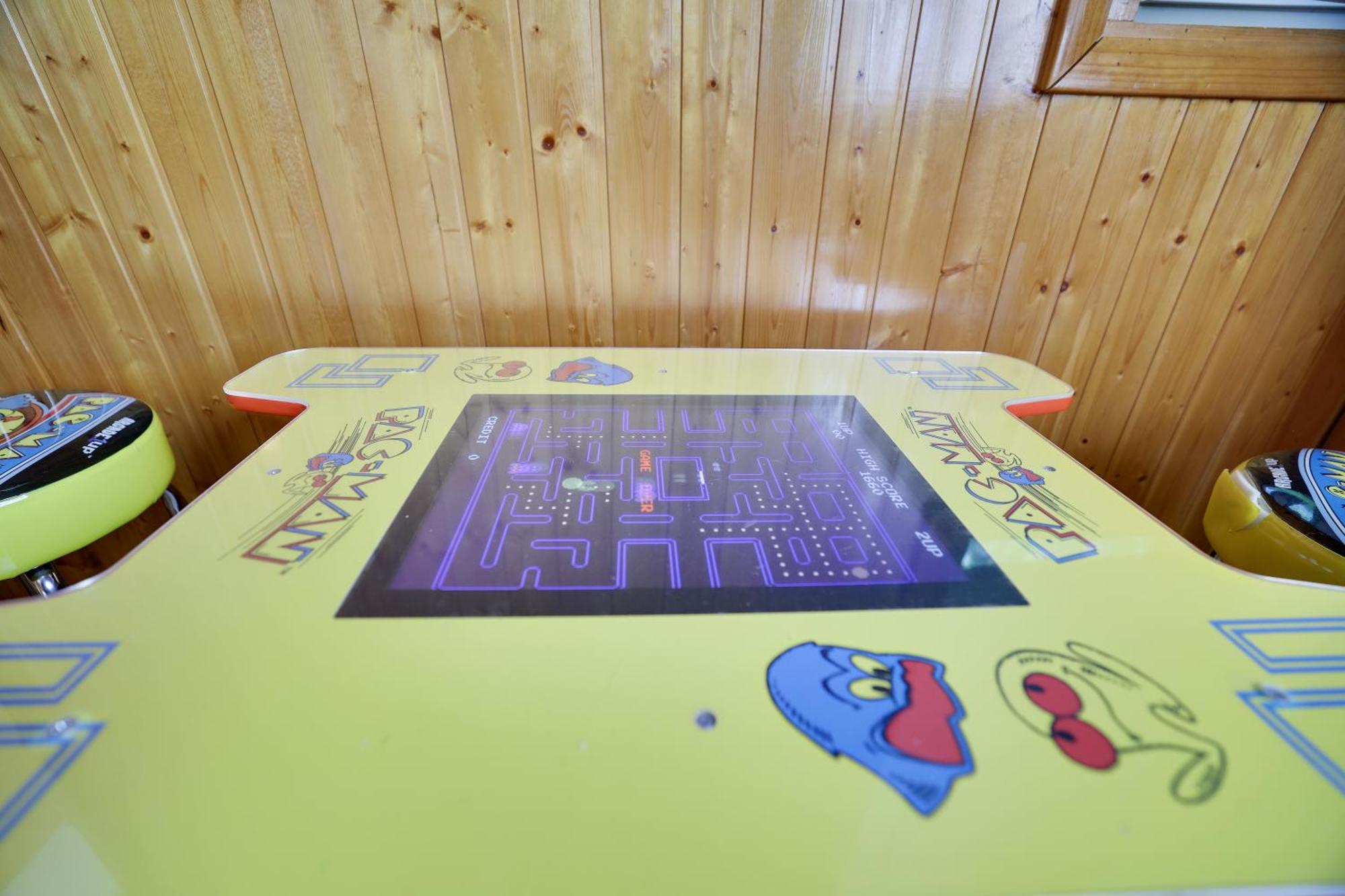 Chalet Renovated Near Casino, Camelback , Kalahari 4Bdrms Firepit Hot Tub Game Room Tobyhanna Экстерьер фото