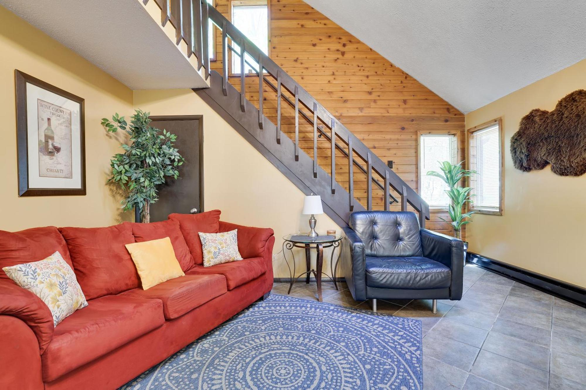 Chalet Renovated Near Casino, Camelback , Kalahari 4Bdrms Firepit Hot Tub Game Room Tobyhanna Экстерьер фото